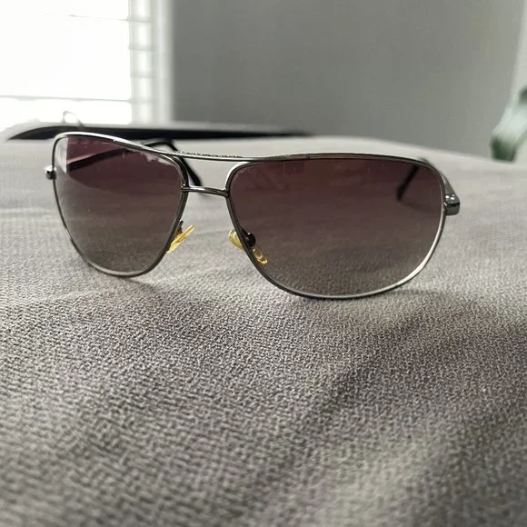 Gorgeous Classic Vintage Georgio Armani Sunglasses - Picture 1 of 15